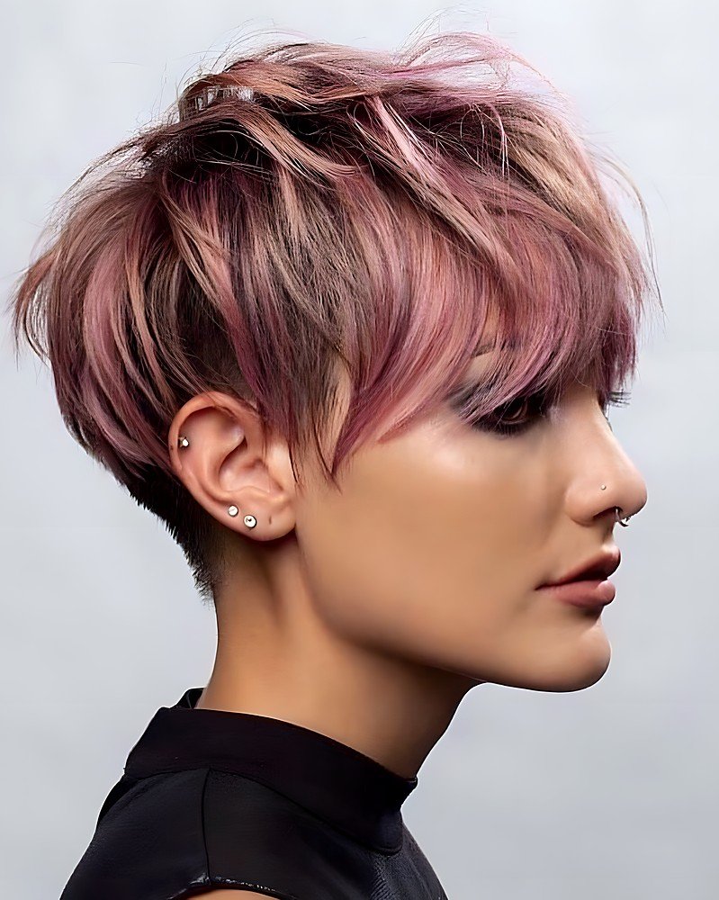Corte de mujer con color fantasía en Josune Ileapaindegia
